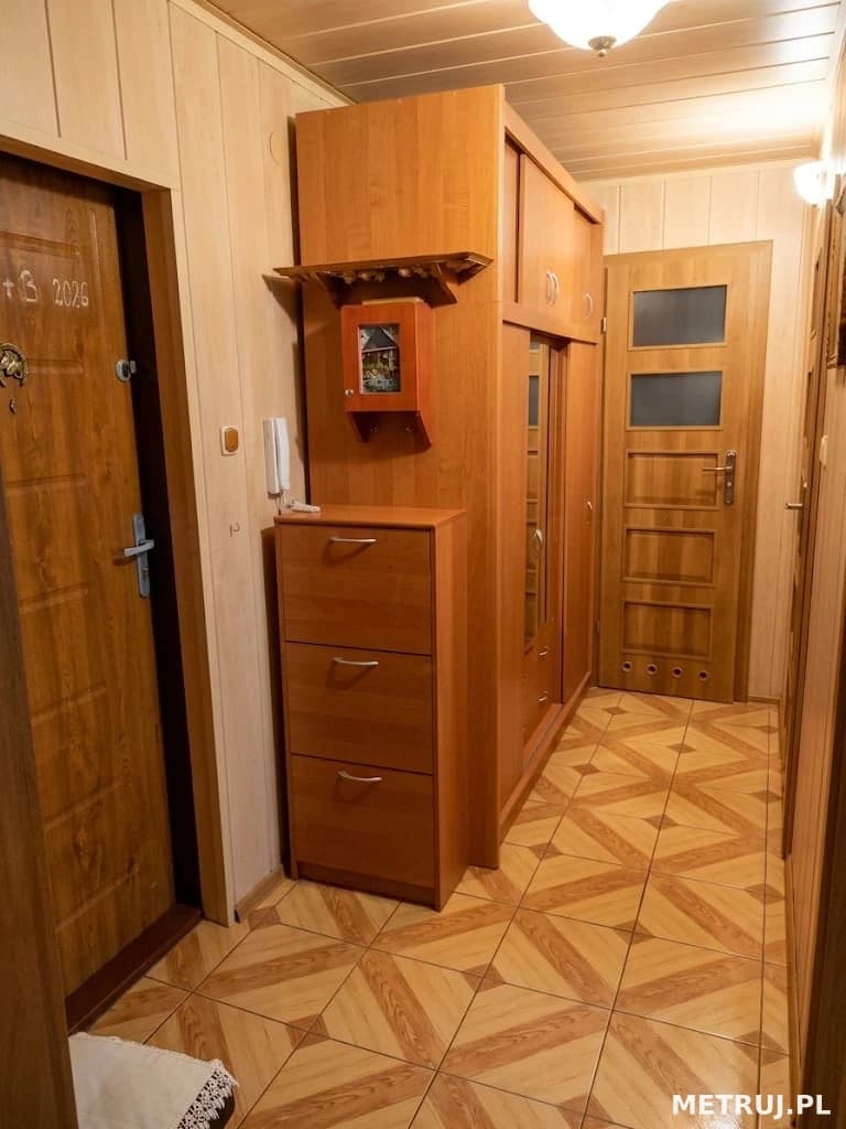 Mieszkanie 32 m2 na 1-piętrze 