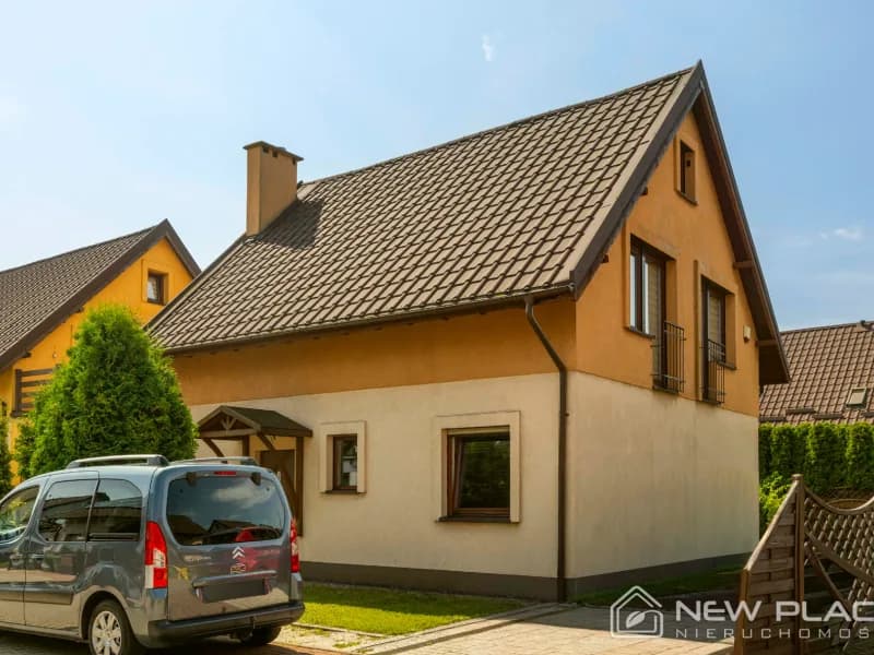 Dom 137 m² z kominkiem, ogrodem, wysoki standard