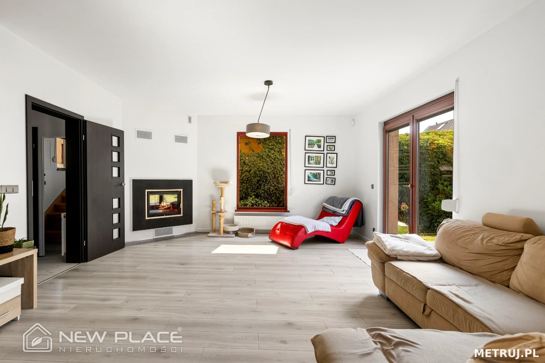 Dom 137 m² z kominkiem, ogrodem, wysoki standard