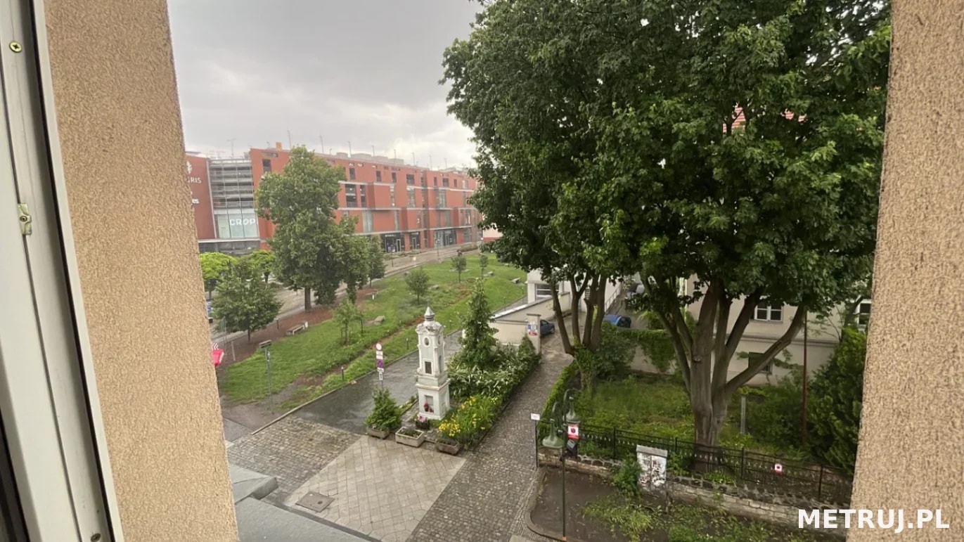 NA SPRZEDAŻ: Przestronne mieszkanie w sercu Opola – 98,16 m² z ogromnym potencjałem