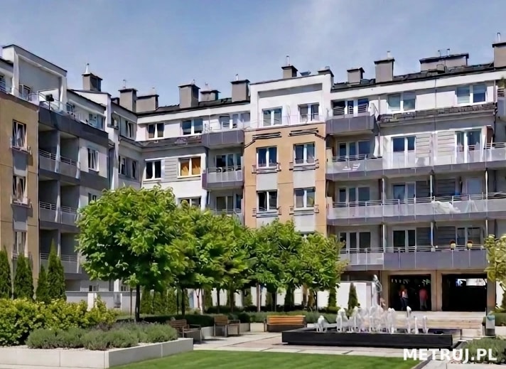 Wrocław Krzyki: Wykończone 2 pokoje z widokiem na zieleń/ Di Trevi